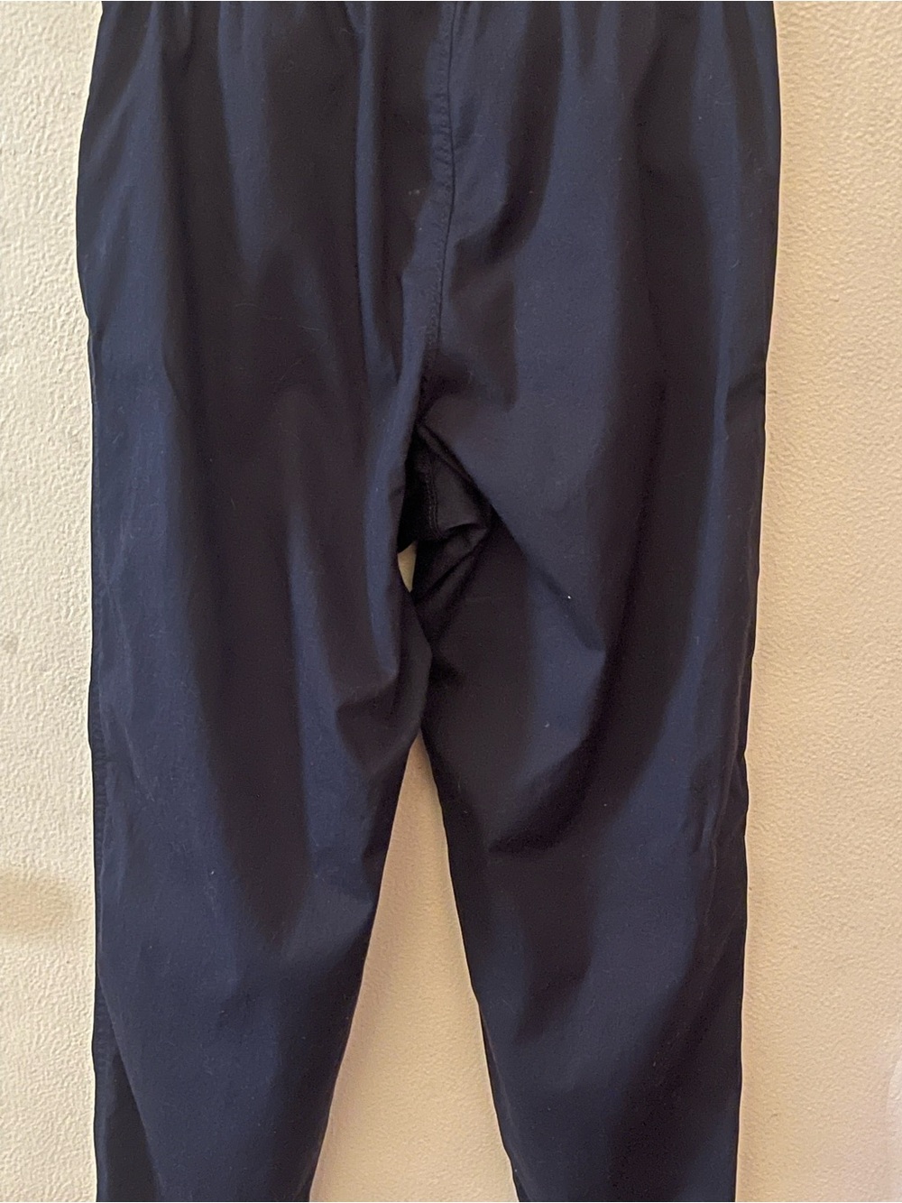 Pact Organic Cotton Daily Twill Ultra-High Rise Tapered Pant — Midnight Blue, XS - Picture 5 of 10